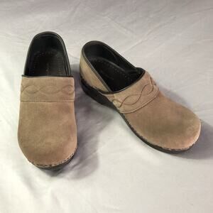 Lands End Women's Slip On Shoes Size 8 Comfort Loafers Mocs Tan Suede Leather